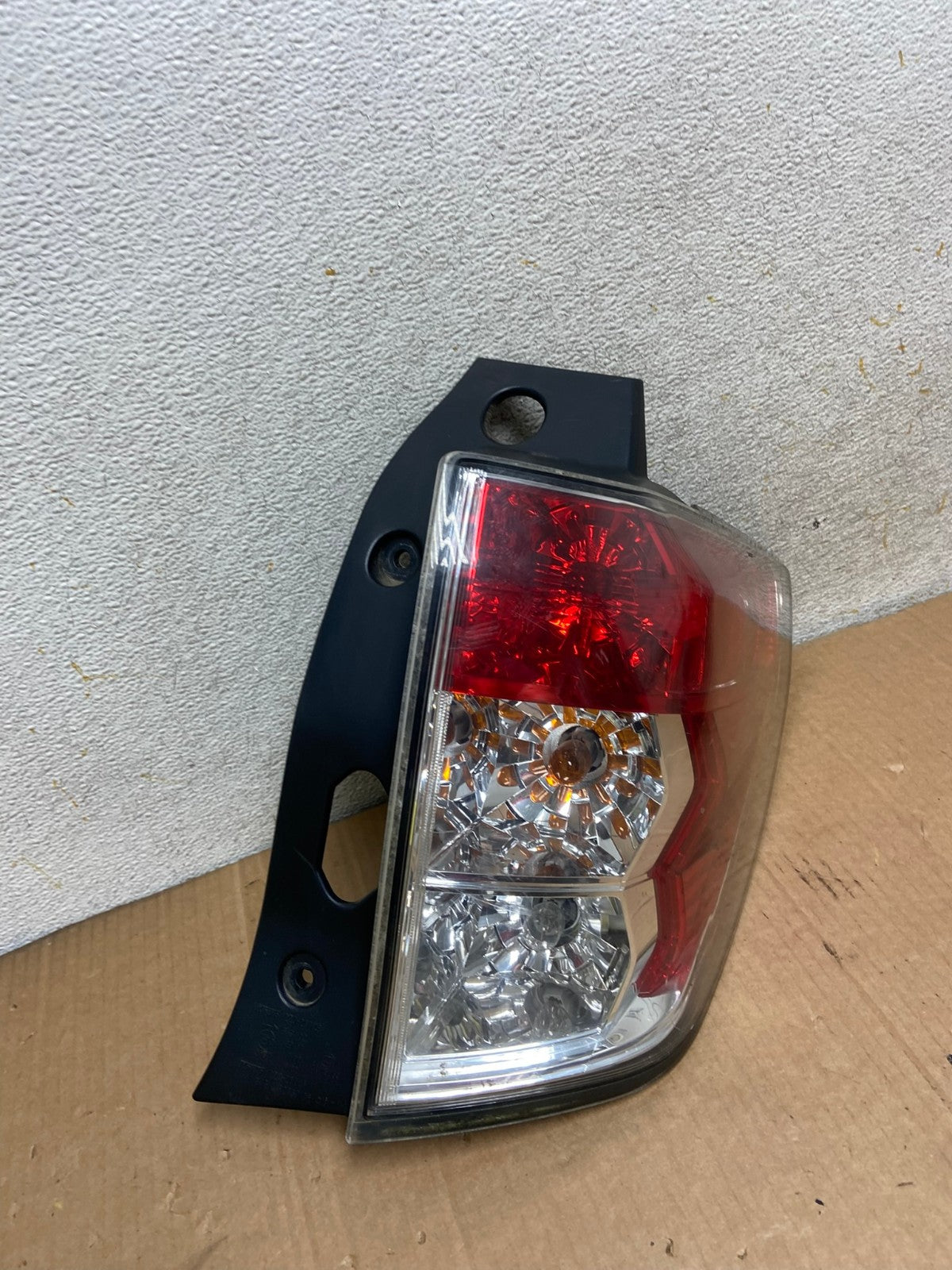 2009-2013 Subaru Forester Right Passenger Rh Side Tail Light AI8416 LK2