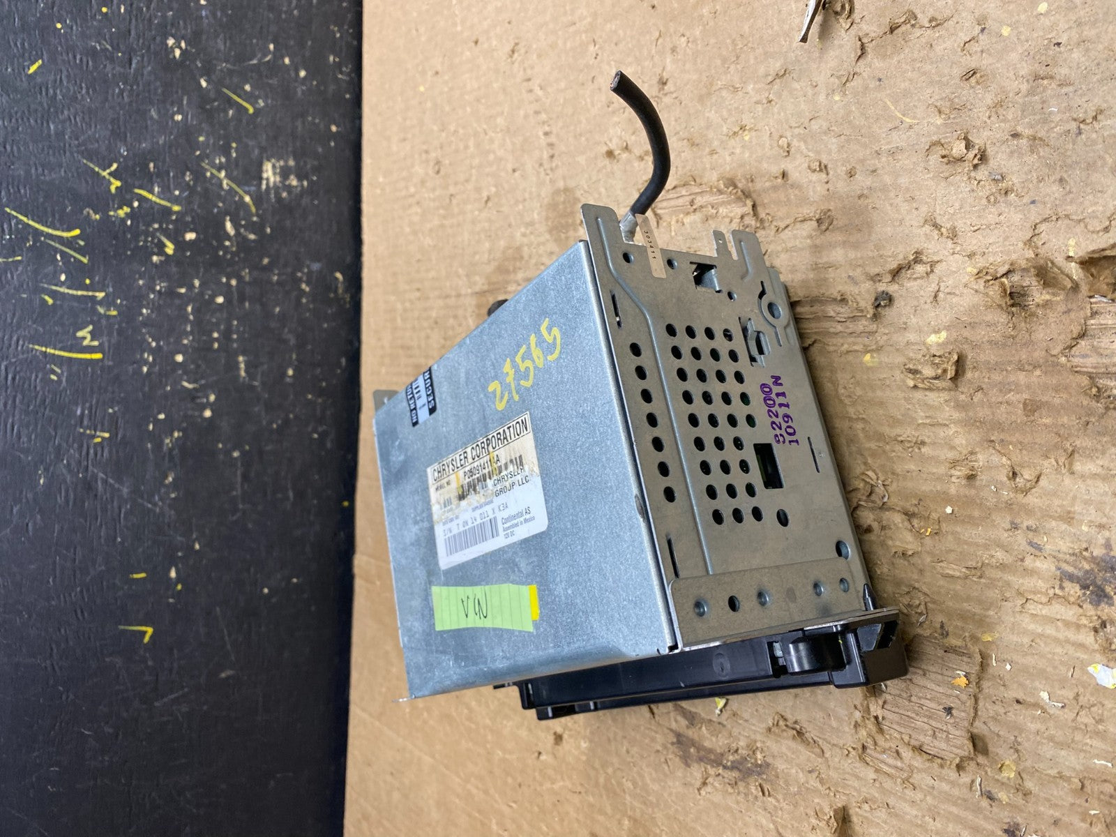 2011 to 2014 Dodge Charger Am Fm Cd Player Radio Receiver OEM Z7565 DG2