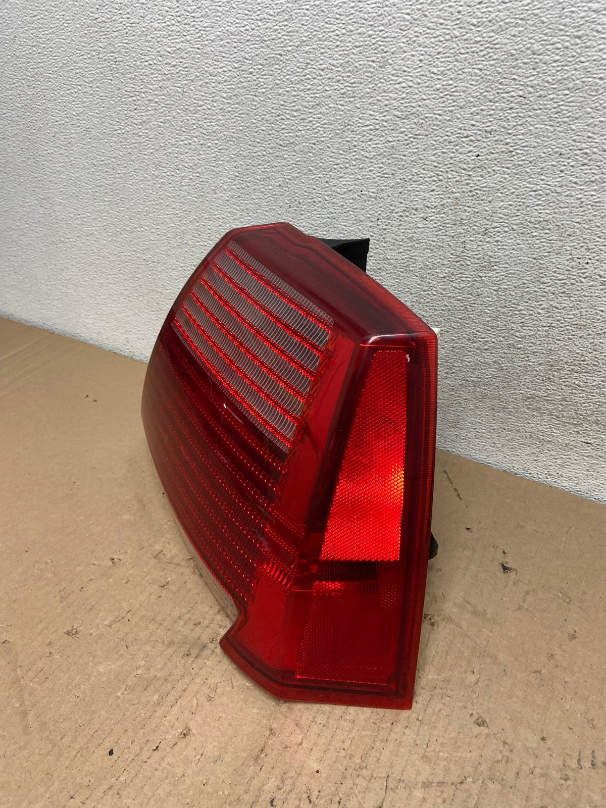 2004 2005 2006 Mitsubishi Galant Sedan Right Passenger Tail Light AF3238 LK1