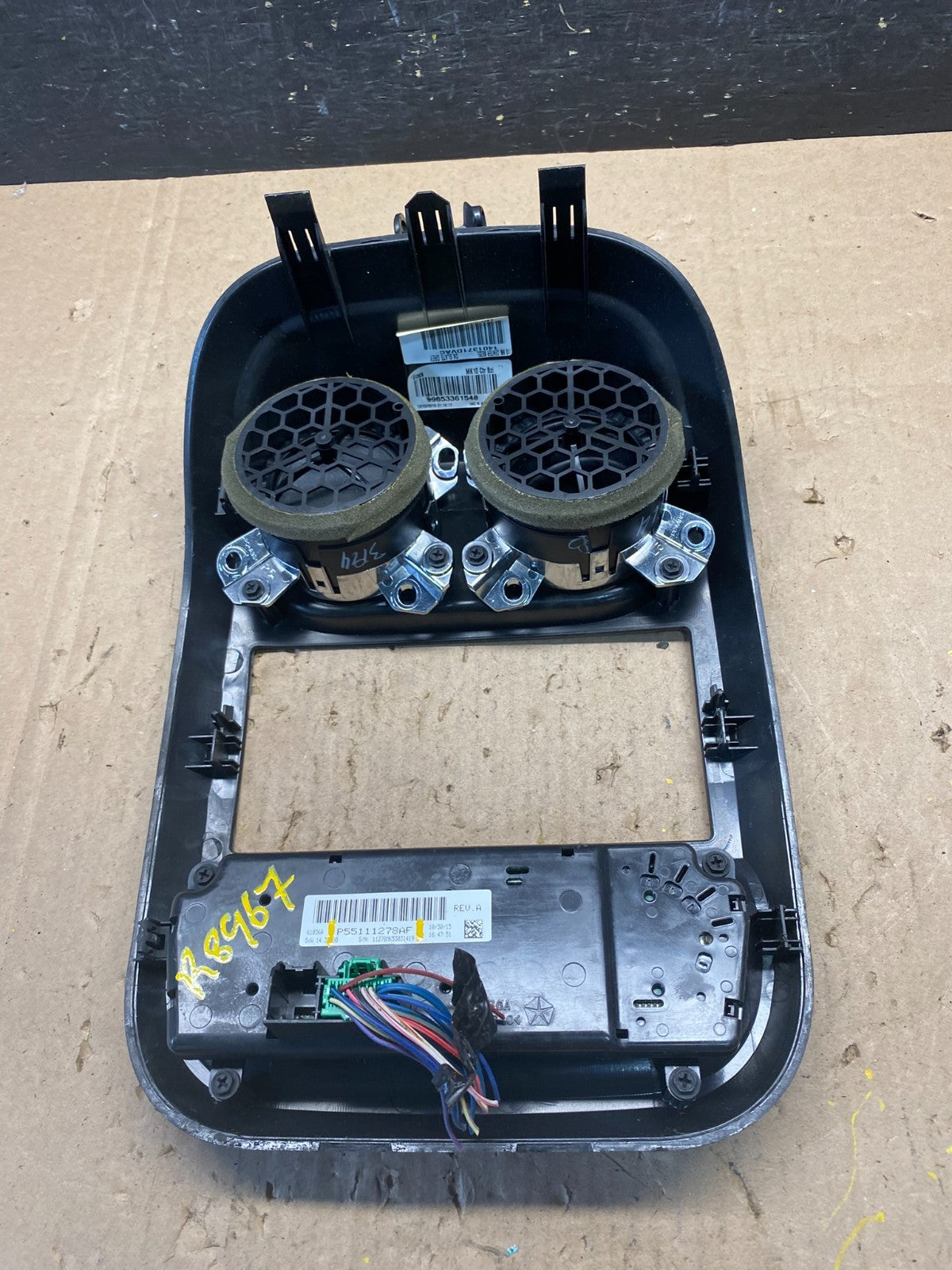 2011 to 2017 Jeep Compass Dash Climate Temperature Control Radio Bezel R8967 DG4