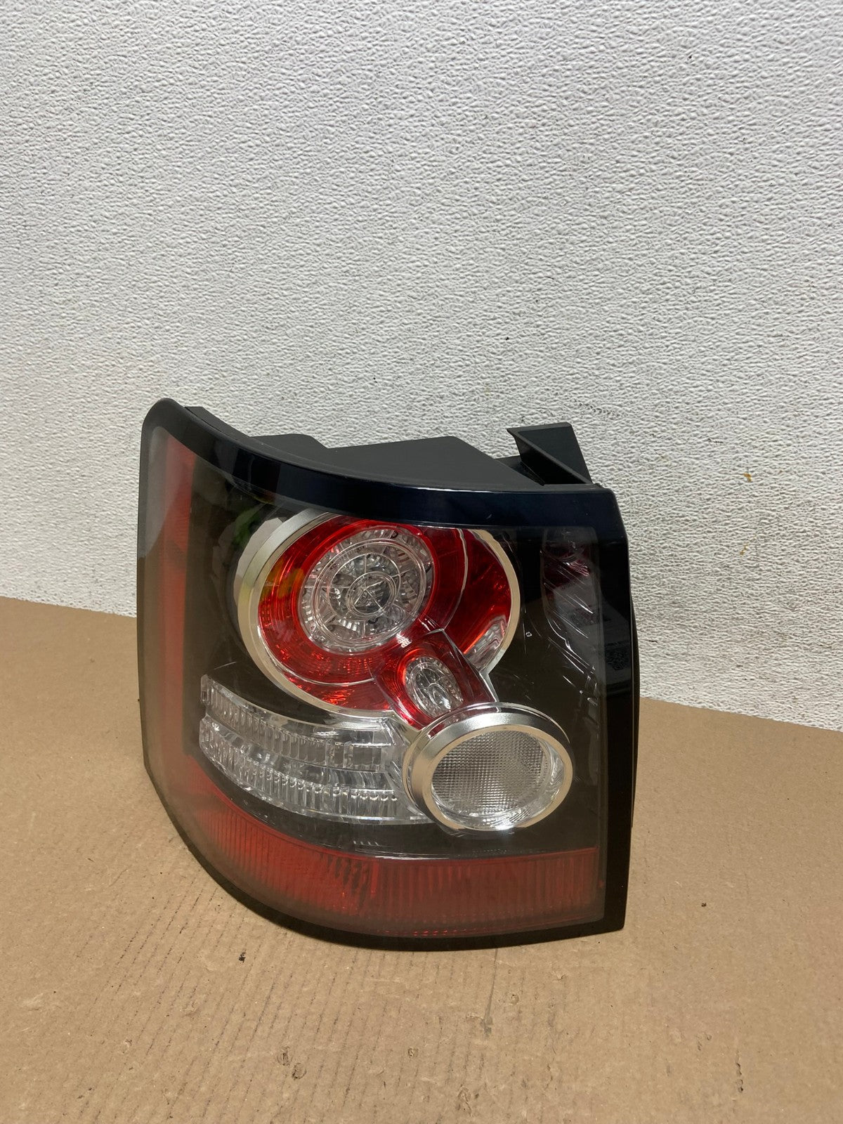 2010 - 2011 Land Rover Range Rover Sport Left Driver Tail Light AE7227 LK0