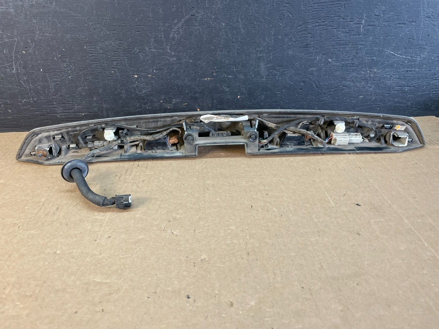 2016-2017 Chevrolet Equinox Rear Liftgate Garnish Chrome Trim W/Camera AD0160 DG4