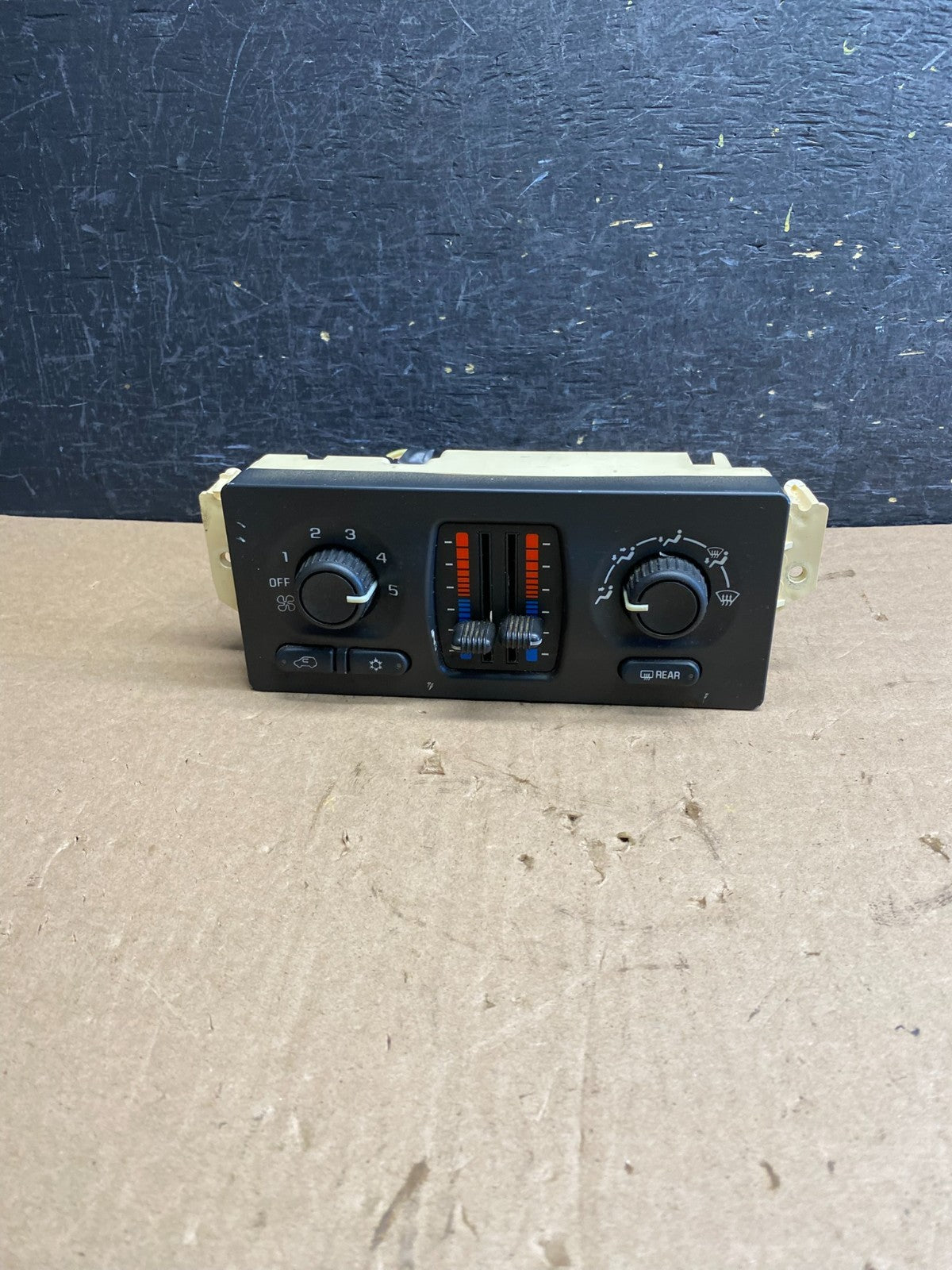 2003 to 2006 Chevrolet Silverado HVAC Heater Climate Control Module ai3080 DG0