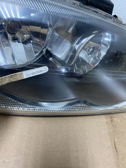 2004 to 2006 Chrysler Pacifica Headlights Left+Right Halogen AF4627 DW4