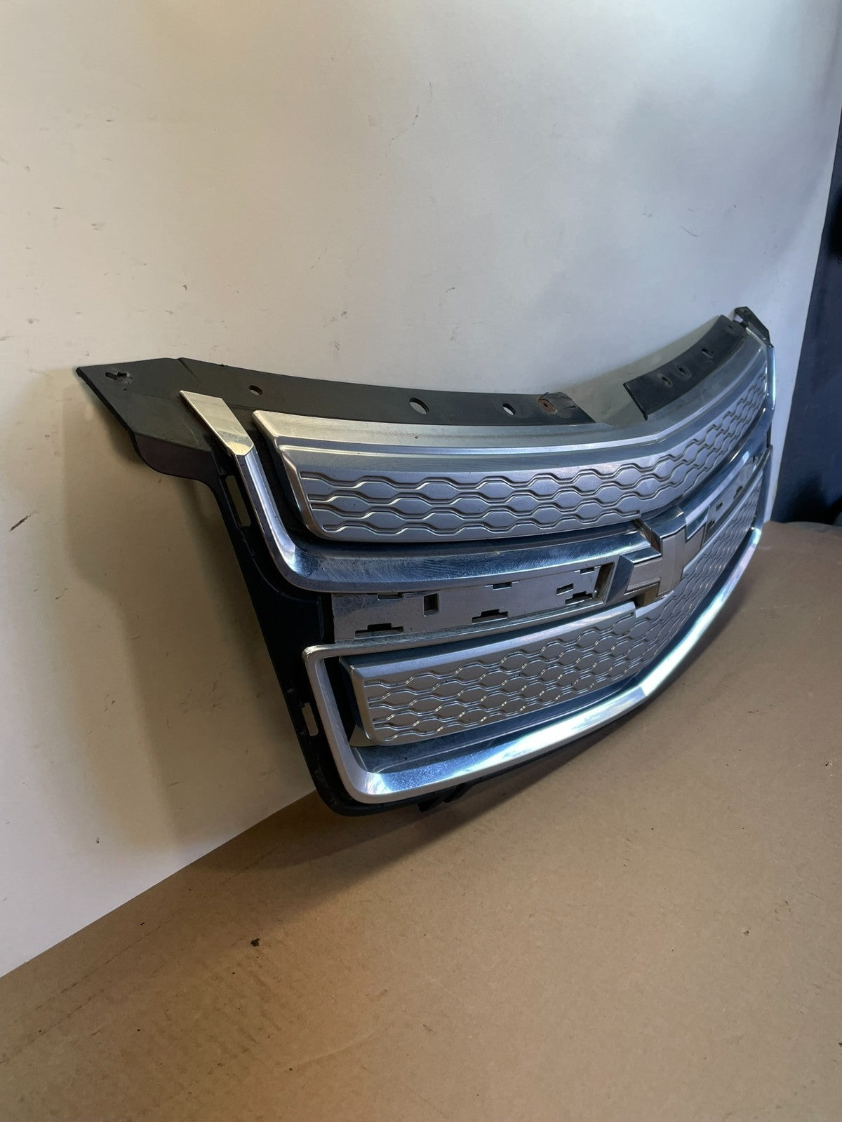 2011 to 2015 Chevrolet Volt Front Upper Grill Grille AI3952 DG2