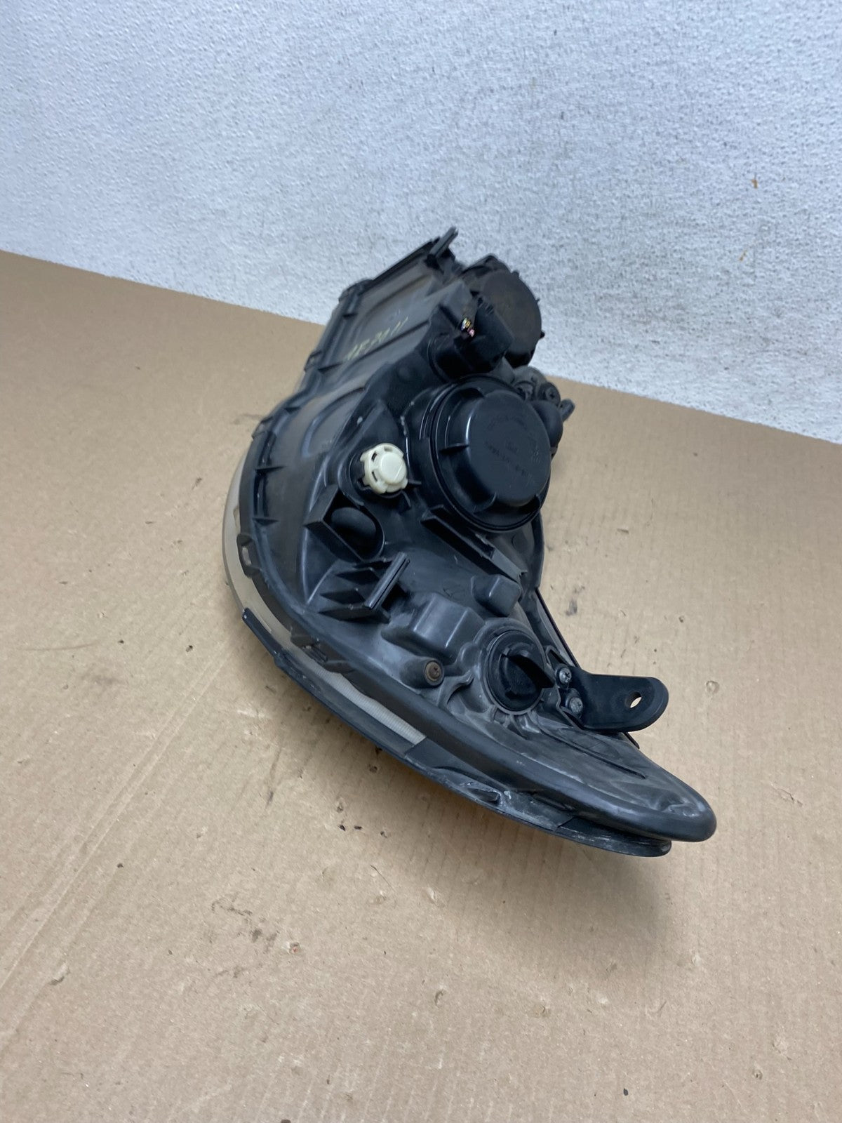 2007 2008 2009 2010 Hyundai Elantra Right Passenger Side Headlight AE7011 DW6