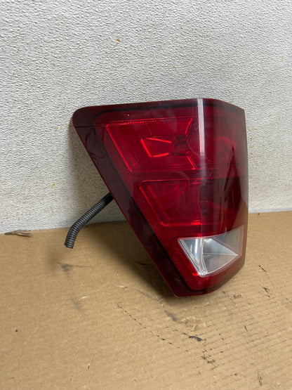2005 to 2006 Jeep Grand Cherokee Left Driver Side Lh Tail Light AH4241 LK1