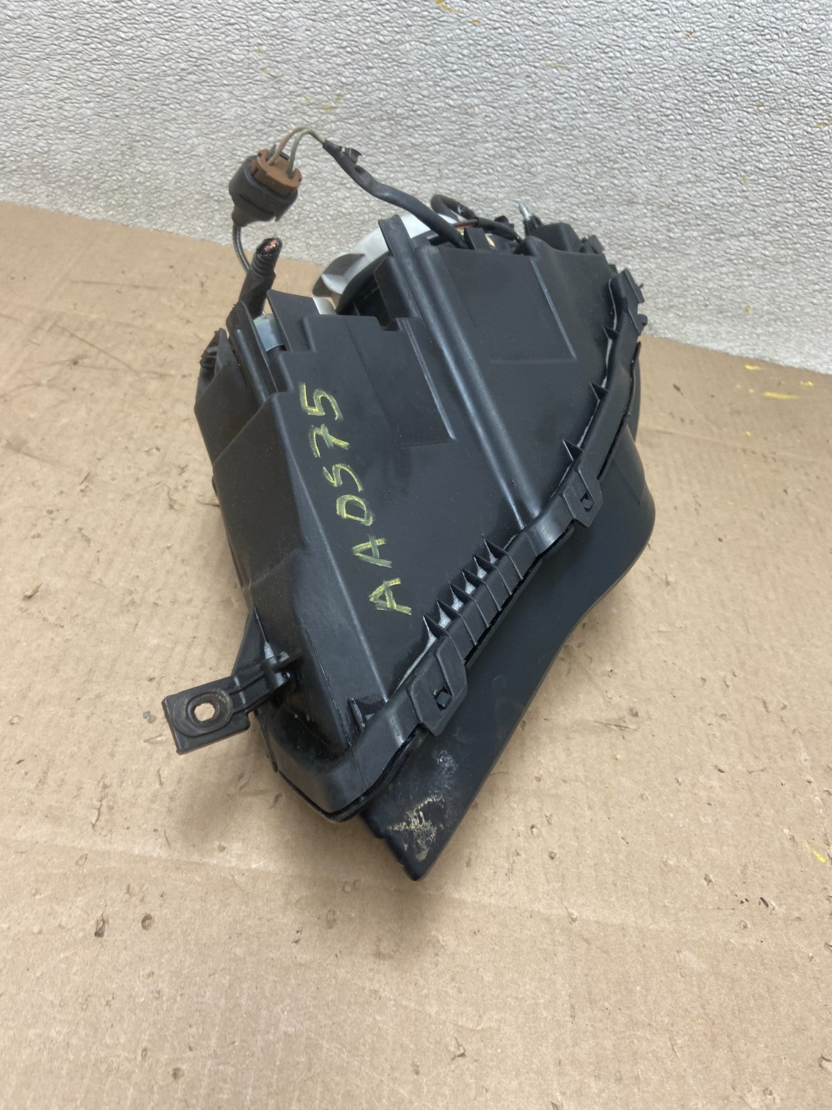 2006 to 2007 Subaru Legacy Right Passenger RH Side Headlight AA0575 DW6