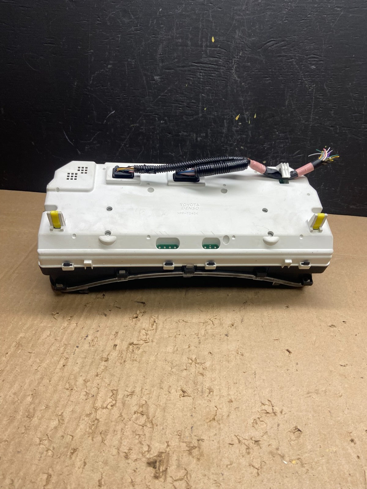 2015 to 2016 Toyota Sienna Speedometer Cluster Gauge ab9741 DG7