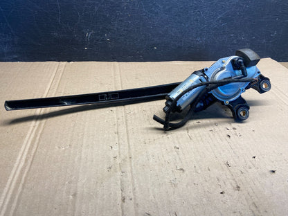 2007 to 2015 Audi Q7 Rear Windshield Washer Wiper Motor AE2327 DG5