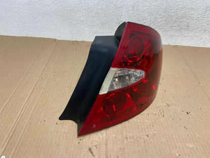 2005 to 2009 Buick Lacrosse Right Passemger RH Side Tail Light AE8983 LK2