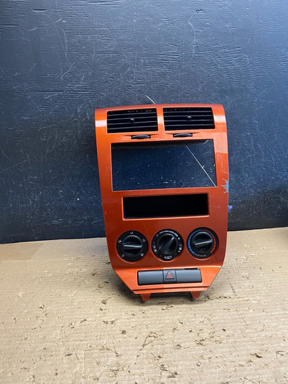 2007 to 2009 Dodge Caliber Dash Radio Center Bezel Climate Dash ag8751 DG0
