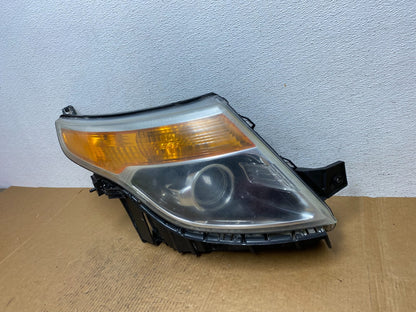 2011 to 2015 Ford Explorer Right Passenger Xenon Headlight AE0455 DW1