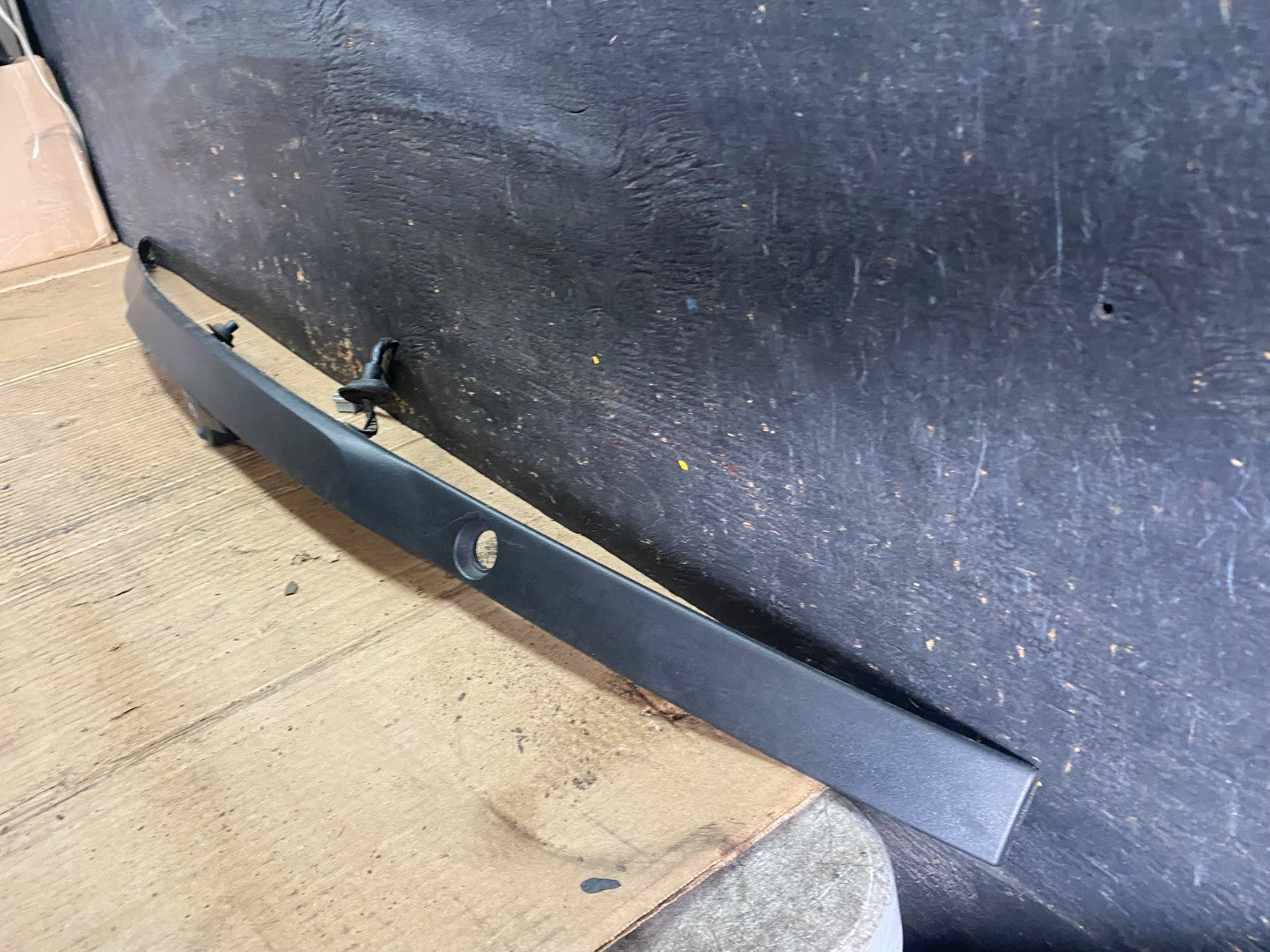 2016  2019 Ford Explorer Interceptor Rear Tailgate Molding With Camera S6024 DG1