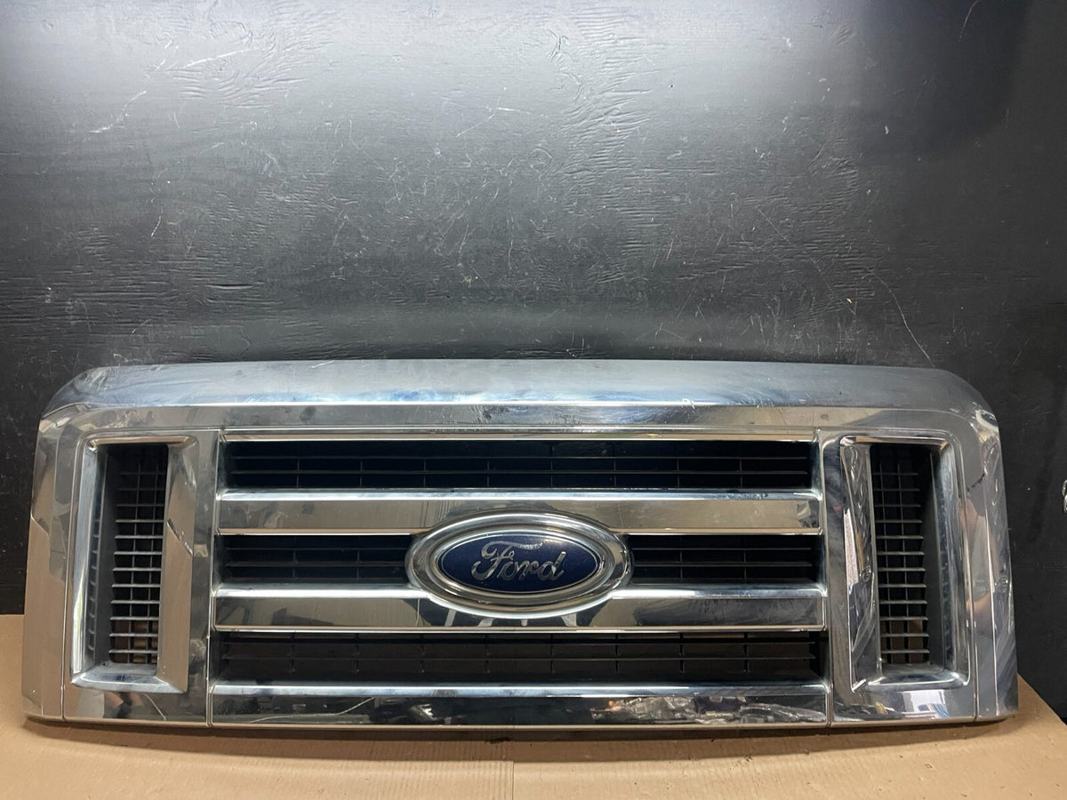 2008 to 2014 Ford Econoline E150 E250 Front Upper Chrome Grill Grille M8172 DG0
