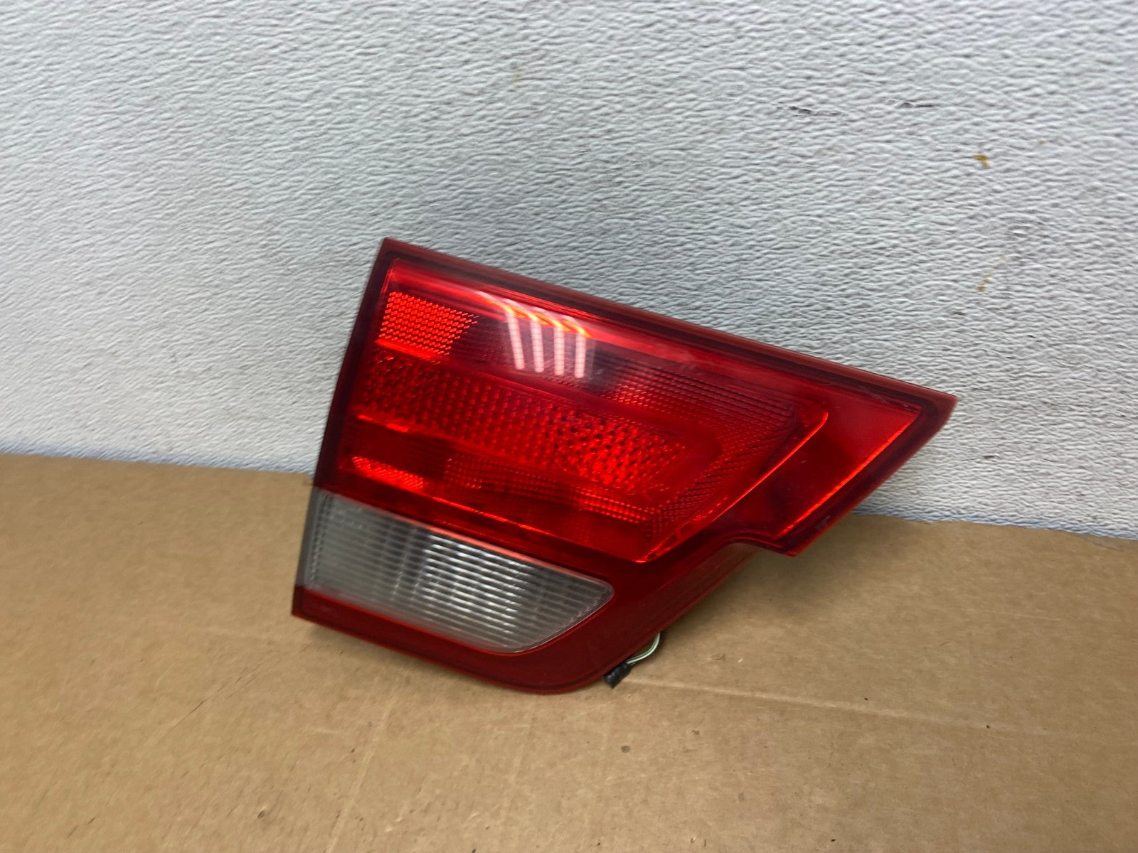 2011-2013 Jeep Grand Cherokee Left Driver Side Lh Inner Tail Light AD5398 LK1