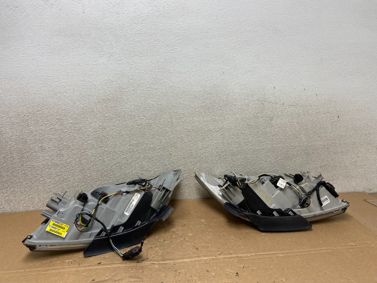 2008 to 2012 Chevrolet Malibu Left+Right Side Set Headlights AB4807 DW11