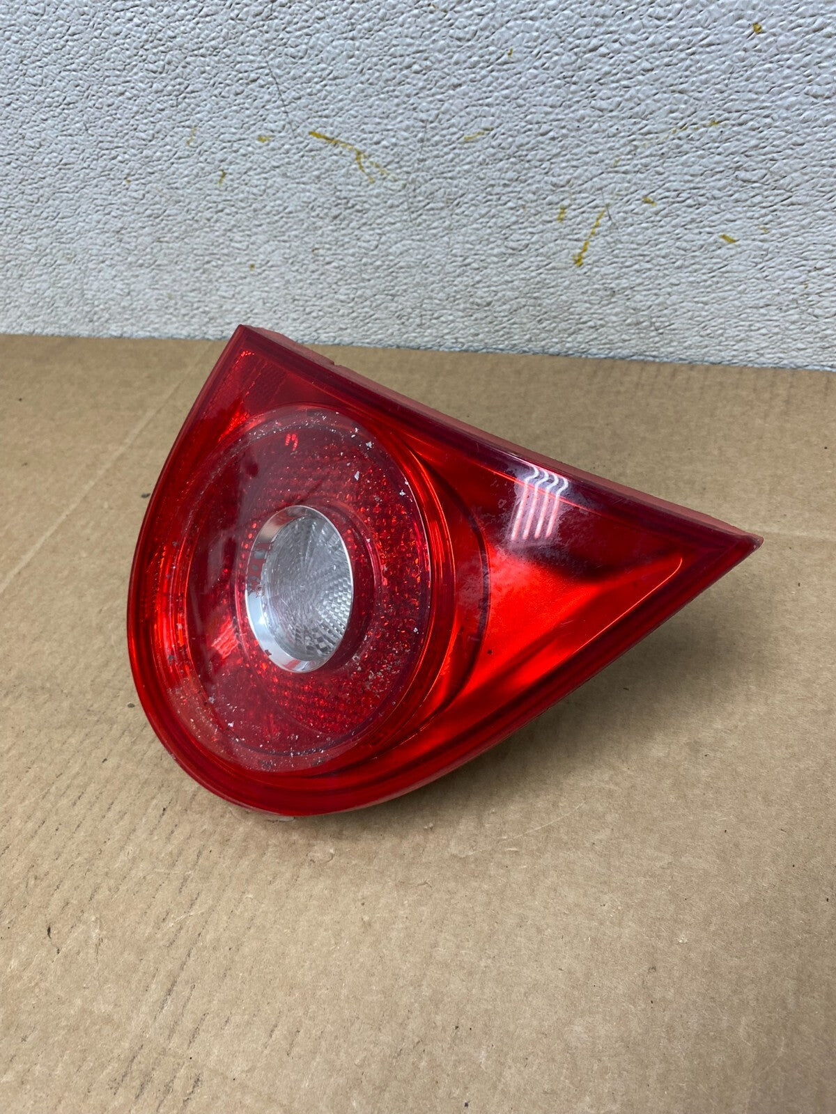 2006-2009 Volkswagen Golf Driver Left Side Tail Light Inner Trunk Lid O6761 DW2
