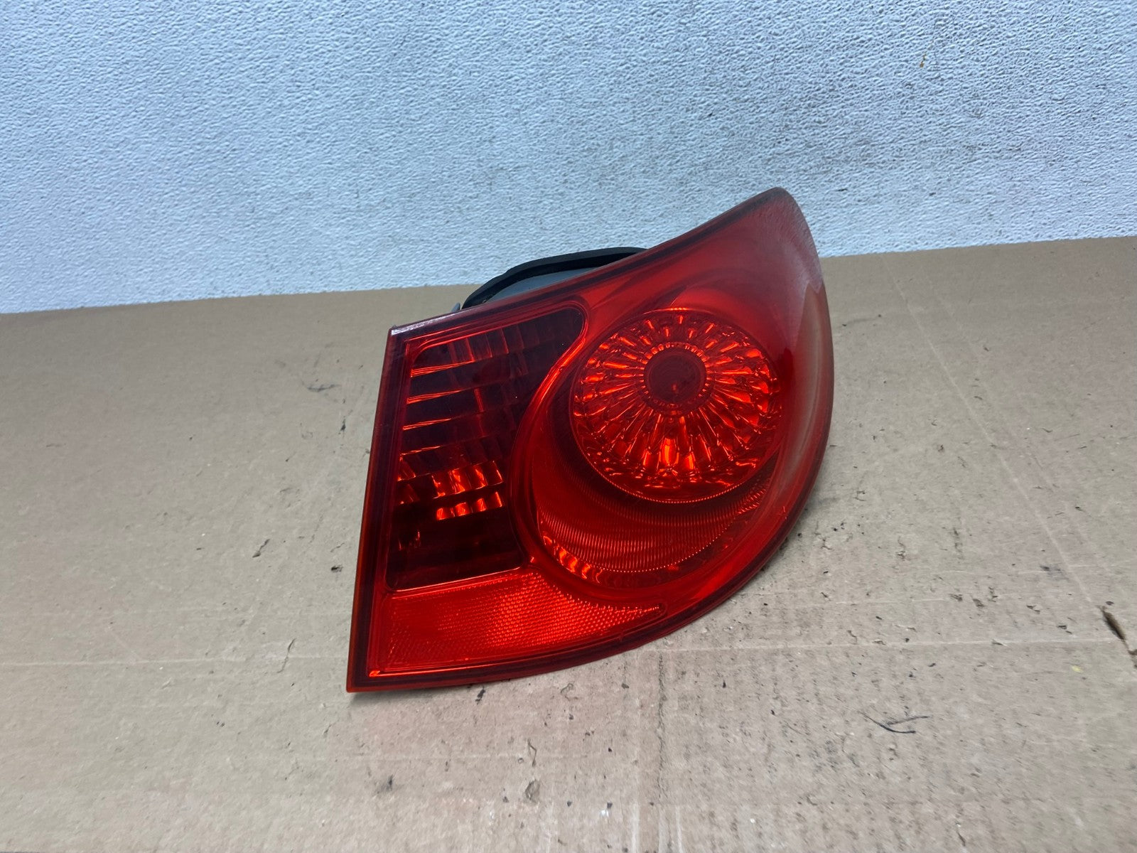 2007 to 2010 Hyundai Elantra Sedan Right Passenger Side Tail Light AE6434 LK2