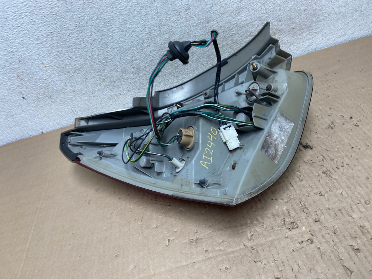 2004 2005 2006 2007 2008 Nissan Maxima Right Passenger Tail Light AI2440 LK6