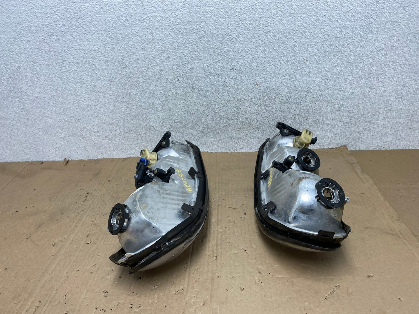 1997 to 2003 Chevrolet Malibu Left+Right Side Headlights AE9288 LK6