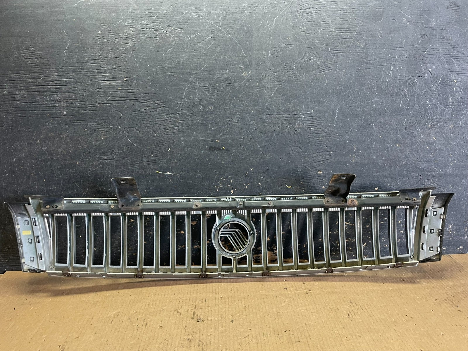 2005 2006 2007 Mercury Montego Front Upper Grill Grille Oem aa5862 DG3