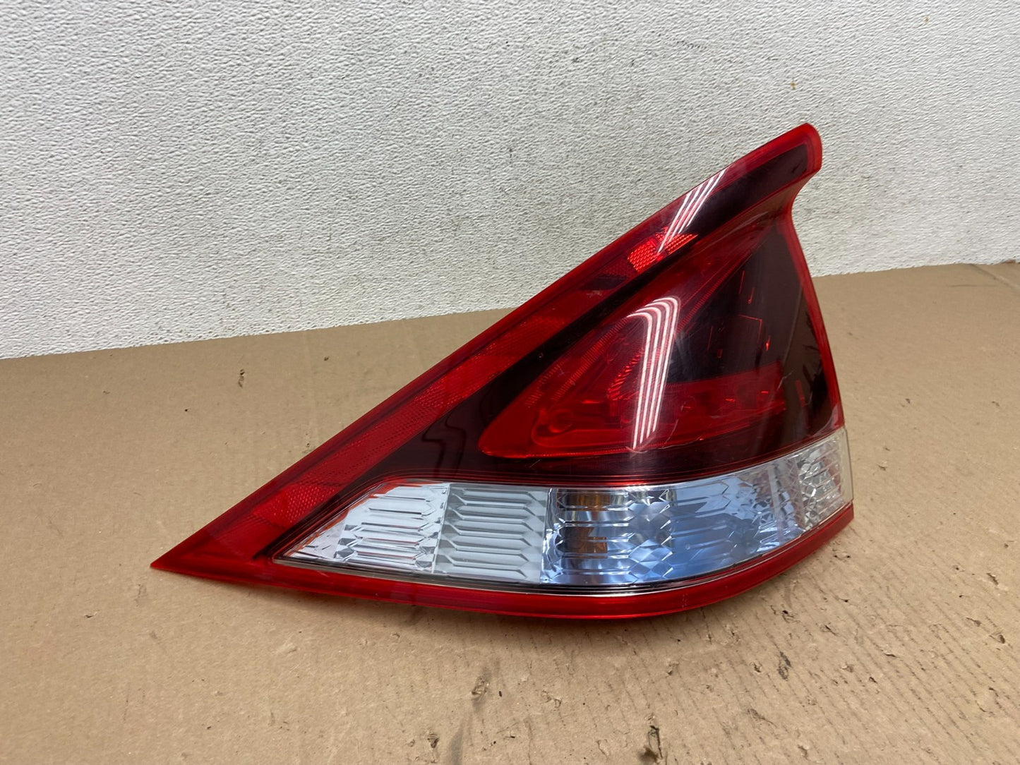 2012-2014 Honda Insight Left Driver LH Side Tail Light AE8770 DG2