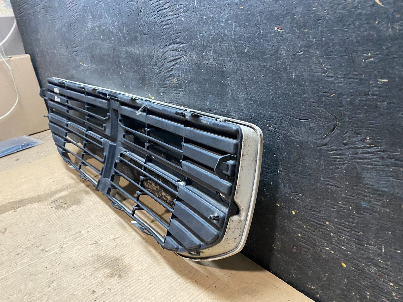 2007 2008 2009 2010 Dodge Caliber Upper Front Grill Grille Oem X3467 DG8