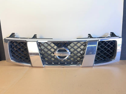 2004 to 2007 Nissan Titan Armada Front Upper Grill Grille AG3108 DG0
