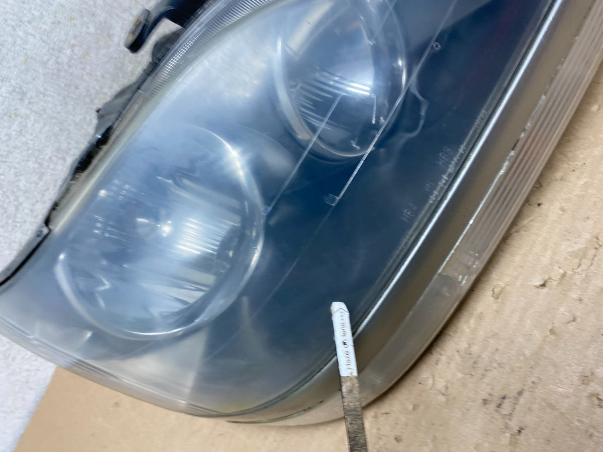 1999 to 2003 Lexus RX300 Right Passenger Headlight Halogen AI1033 DW4