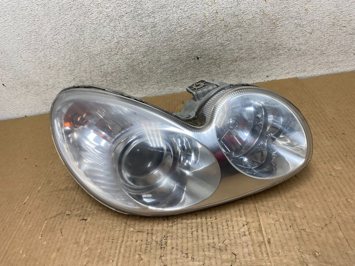2002-2005 Hyundai Sonata Right Passenger Headlight Halogen TYC AI6873 DW0