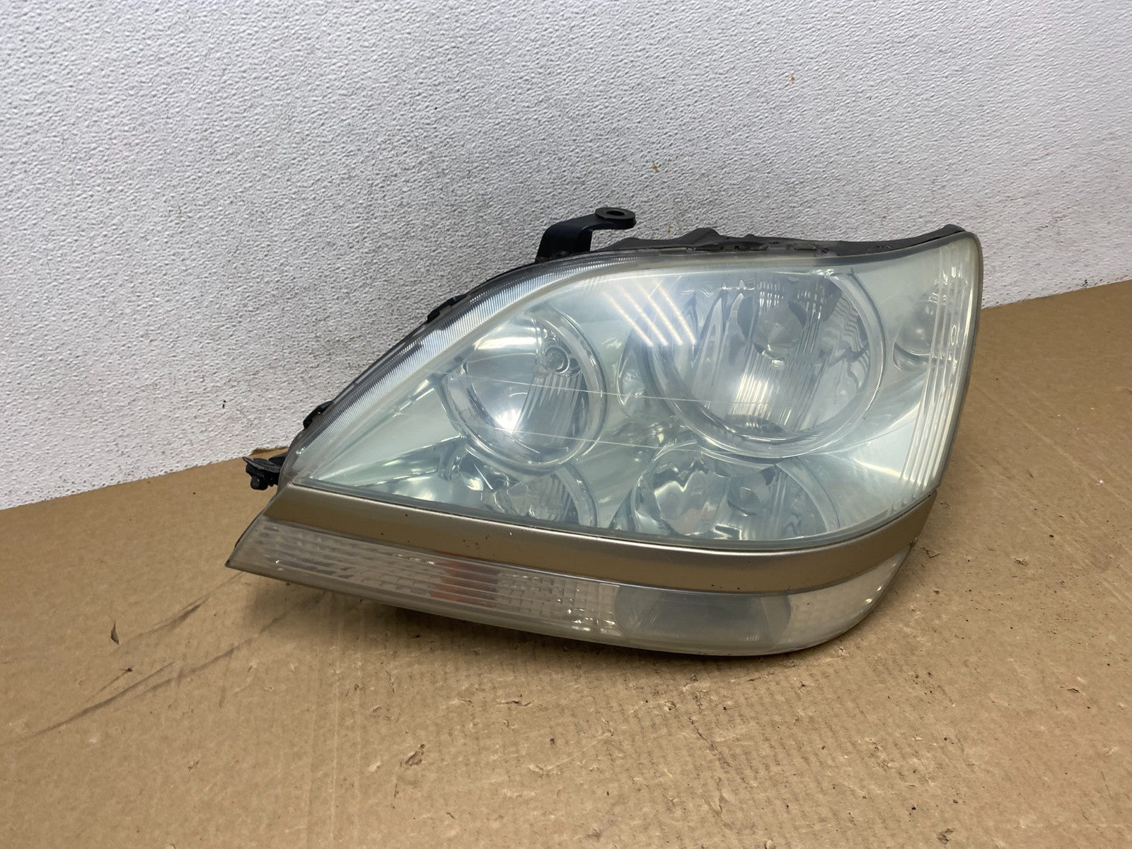2001 2002 2003 Lexus RX300 Left Driver Headlight Xenon HID AG0548 DW0
