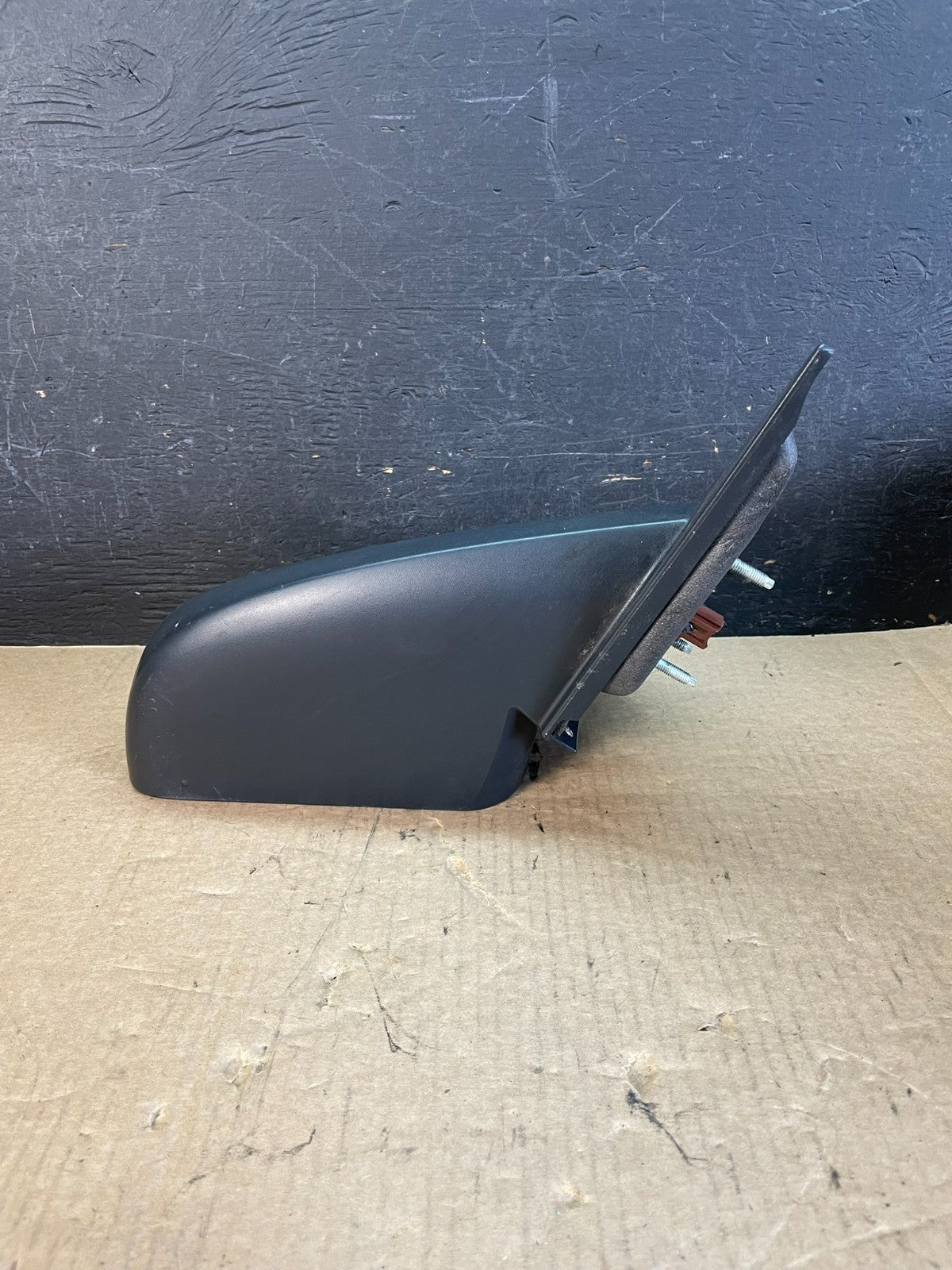 2005 to 2009 Ford Mustang Passenger Right Side View Mirror AF5392 DW3