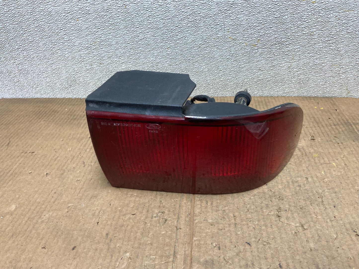 1993 - 1995 Mercury Sable RH Passenger Right Side Tail Light AA64110