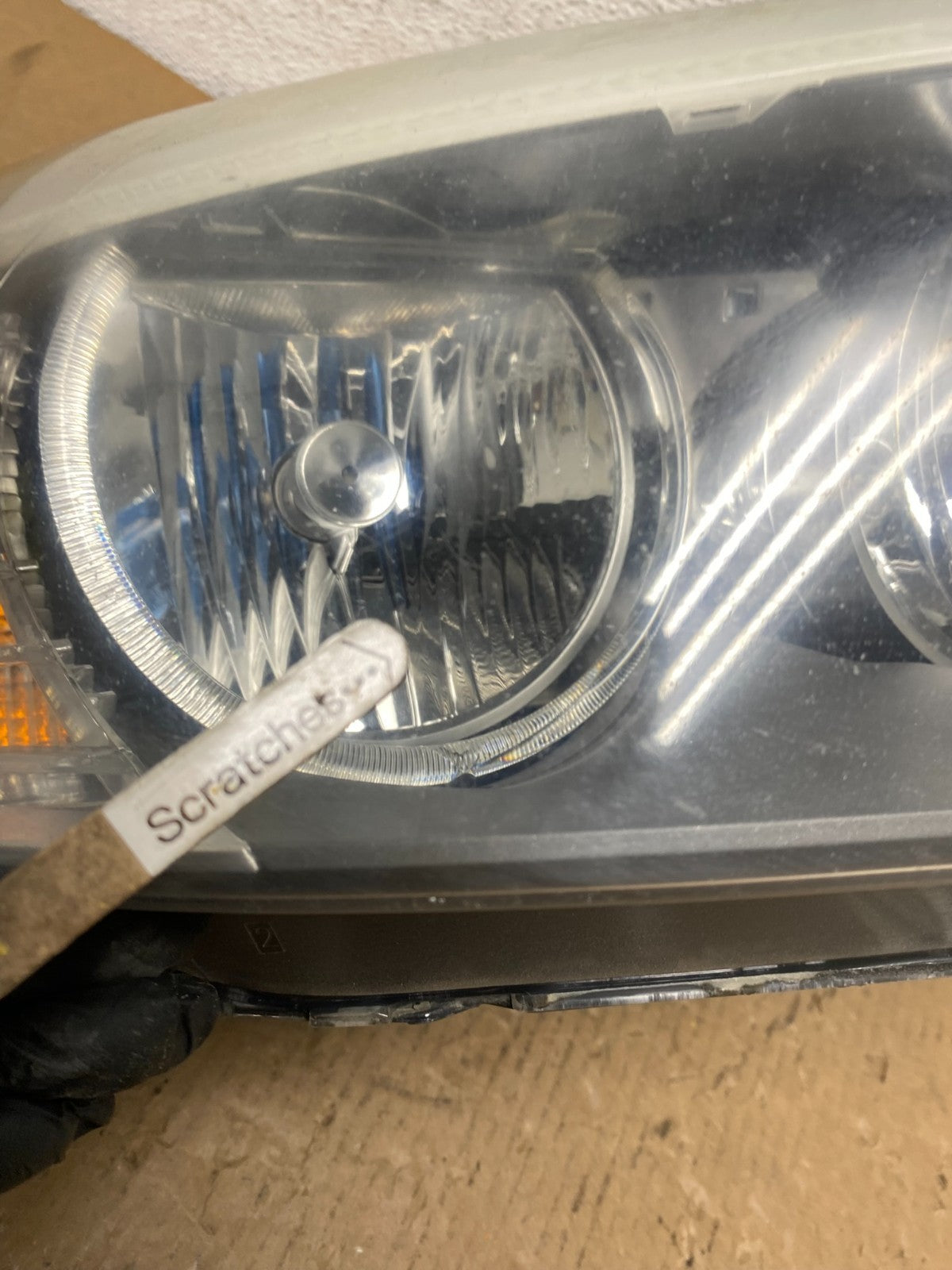 2009-2011 BMW 3 Series 328i 4/D Sedan Headlight Halogen Right Passenger AD82283