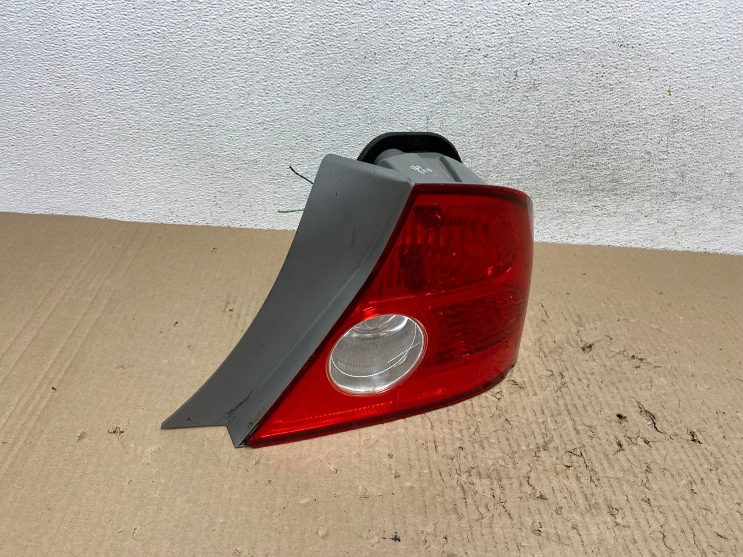 2004-2005 Honda Civic Coupe Right Passenger Rh Side Tail Light AF2864 LK2