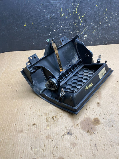 2003 to 2006 Lincoln Navigator Dash Glove Box Storage Compartment OEM z4494 DG6