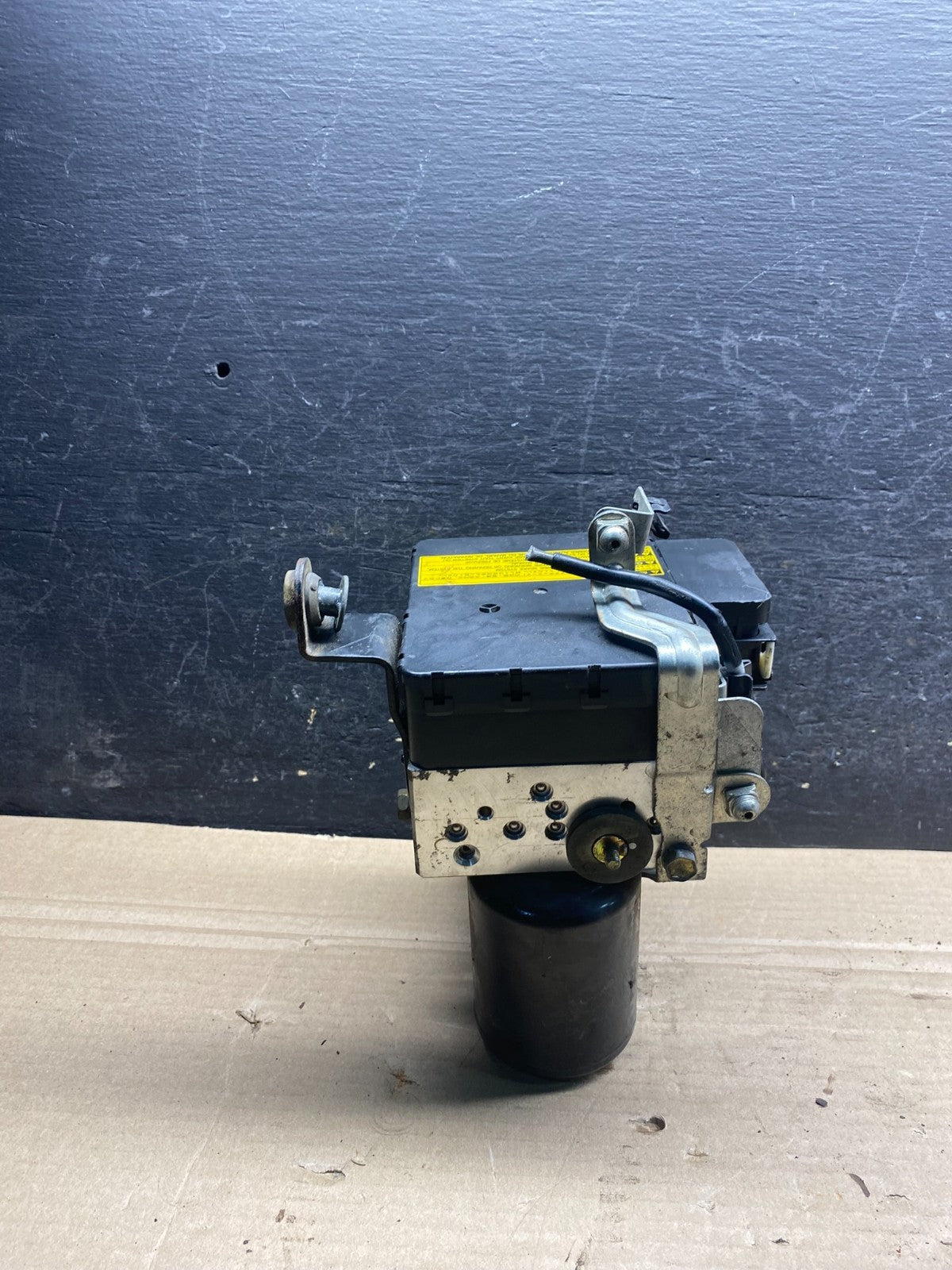 2004 - 2009 Toyota Prius ABS Brake Pump Anti Lock Module ah7604 DG3