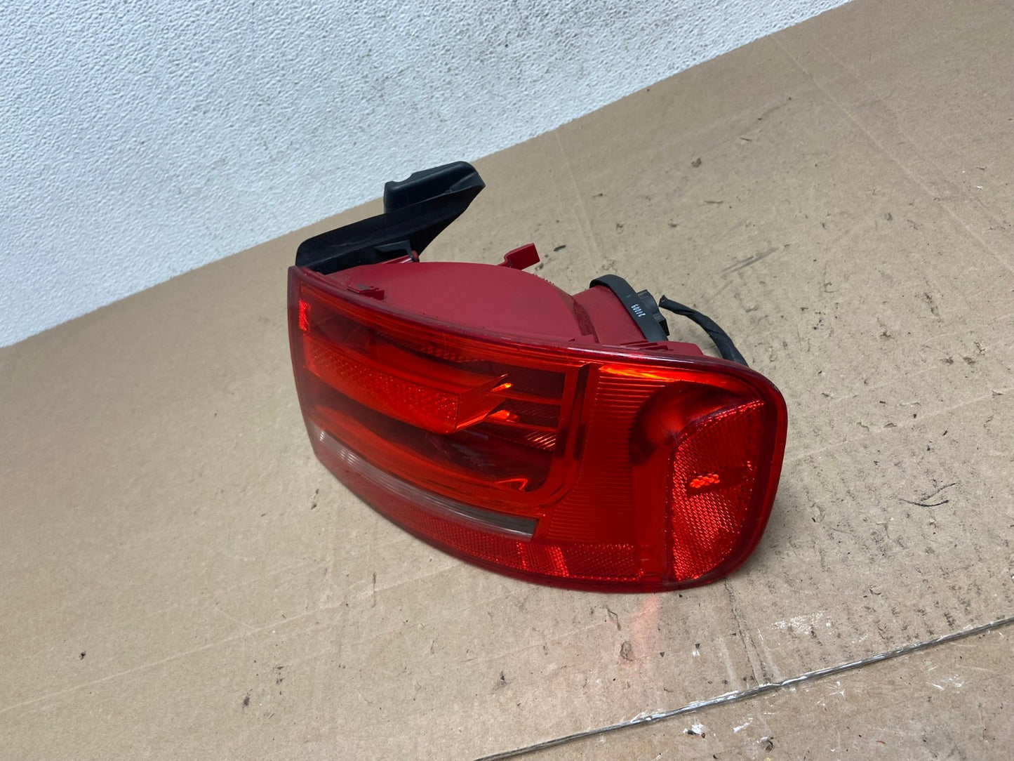 2009 to 2012 Audi A4 Sedan Right Passenger Rh Side Tail Light AE6114 LK1