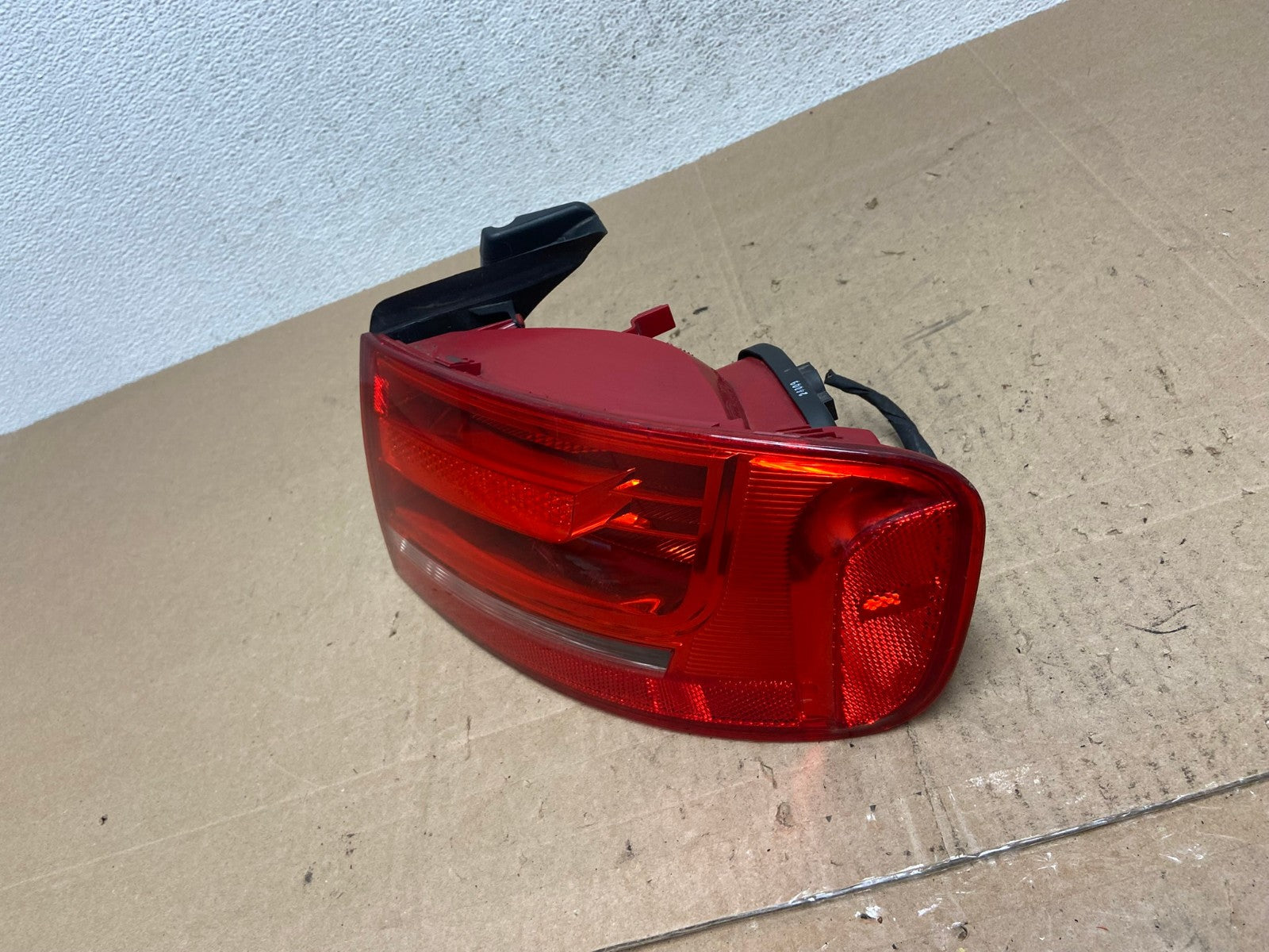 2009 to 2012 Audi A4 Sedan Right Passenger Rh Side Tail Light AE6114 LK1