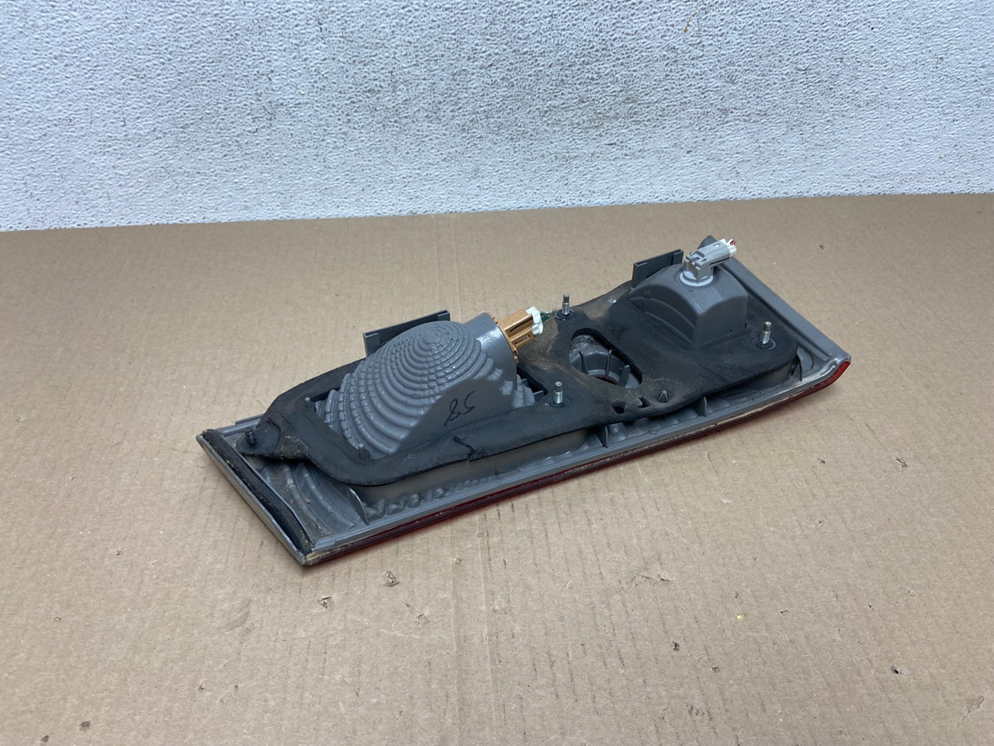 2000-2001 Toyota Camry Tail Light Right Passenger Rh Side Inner AE9484 LK5