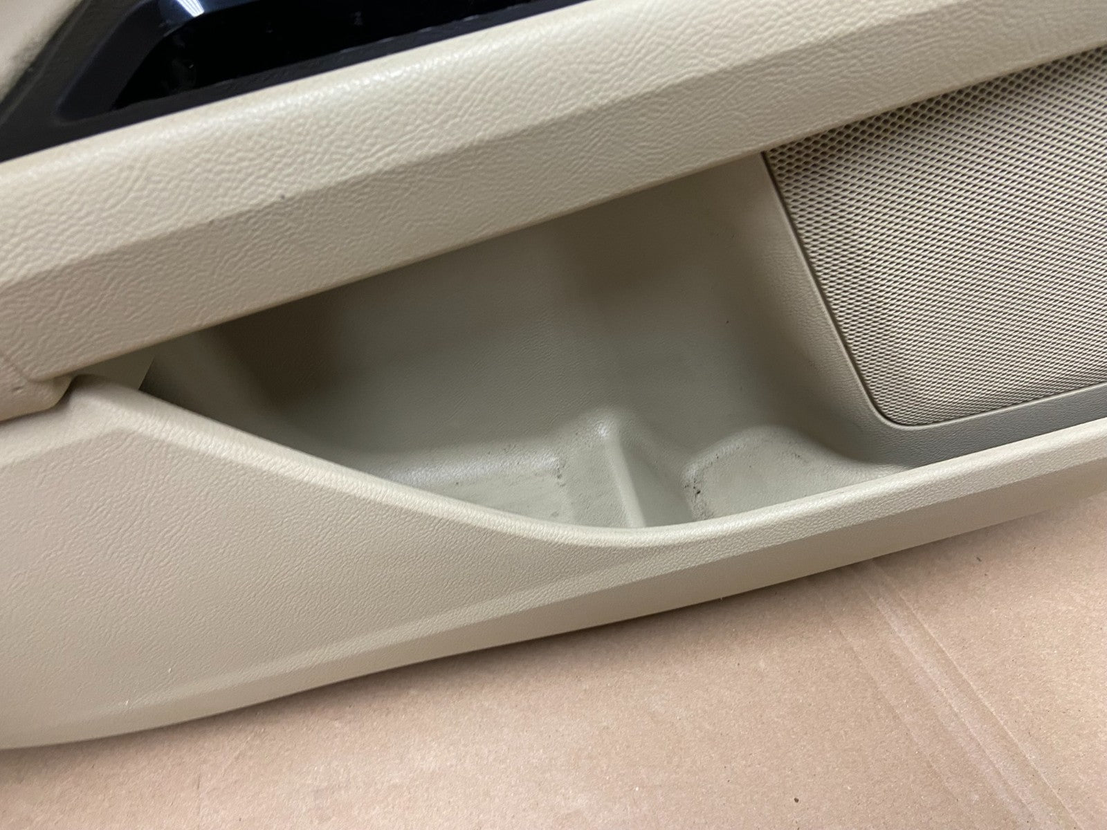 2013 to 2014 Ford Fusion Rear Left Driver Interior Door Panel AG4513 DG4