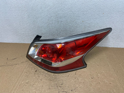 2013 2014 2015 Nissan Altima Right Passenger RH Side Tail Light AG1186 LK0