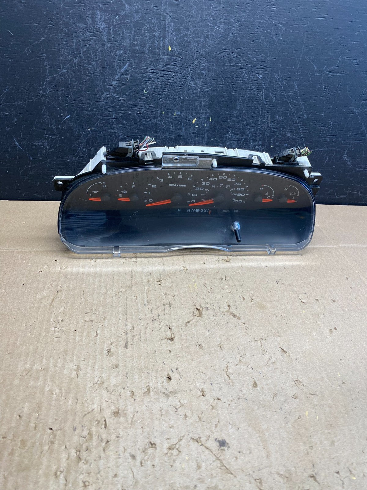2006 Ford E350 Gauge Speedometer Cluster ac6764 DG0