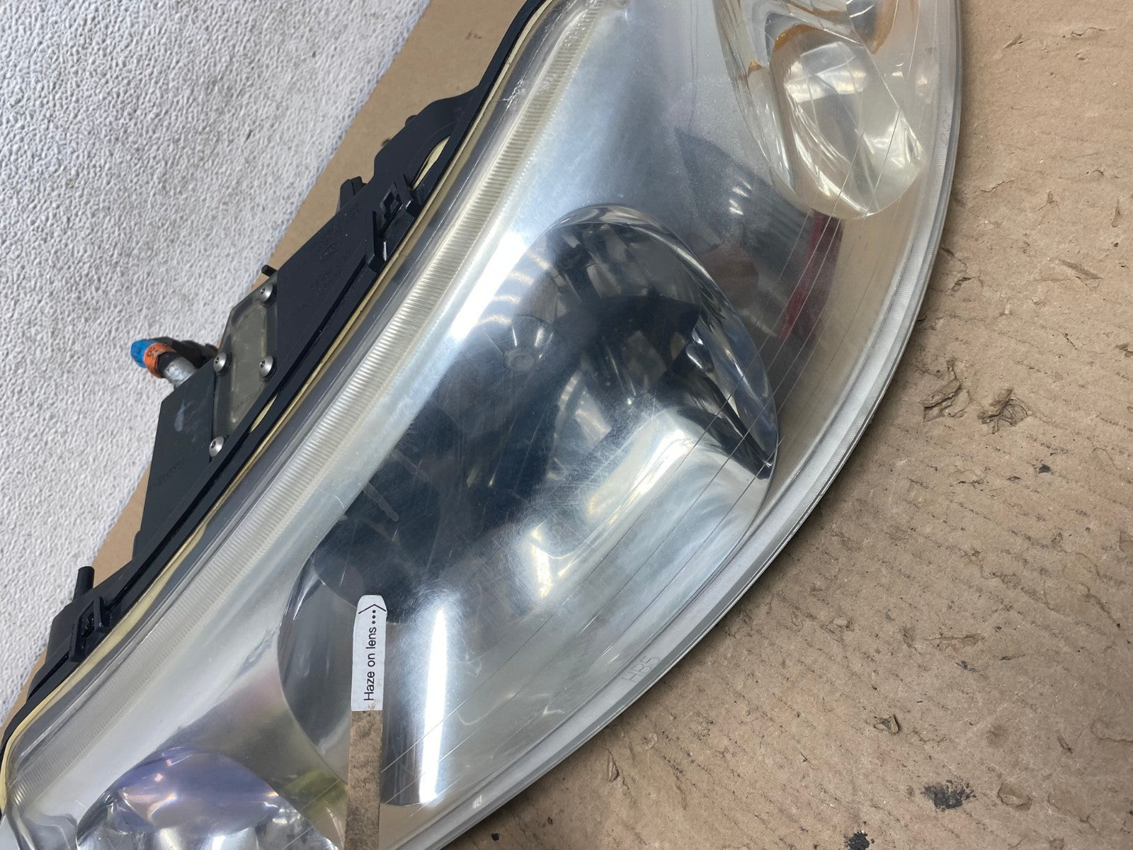 1999-2001 Lincoln & Town Car Left Driver LH Headlight Halogen AF4239 LK4