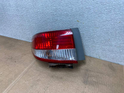 2003 to 2004 Honda Accord Sedan Left Driver Lh Side Tail light AA5324 DW1