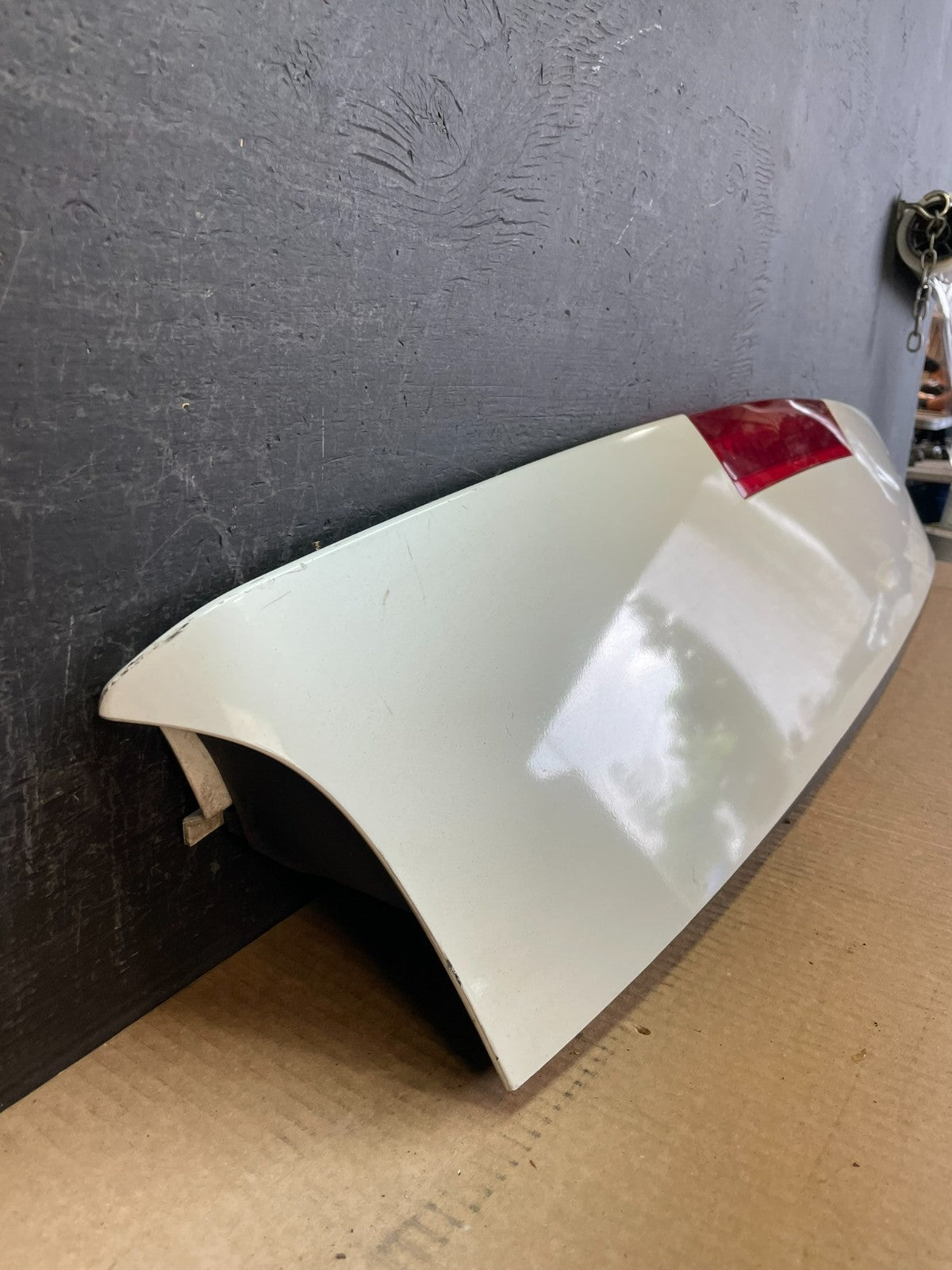 2007 to 2014 Chevrolet Tahoe Hybrid Spoiler Wing 3rd Brake Light AF51712