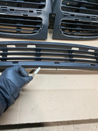 2008 - 2010 Porsche Cayenne Cover Bottom Center Grille Grill Trim OEM X3043  DG3