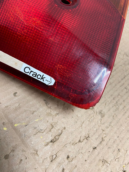 1999 2000 2001 Honda Odyssey Right Passenger RH Tail Light Inner OEM Y2817 DW4