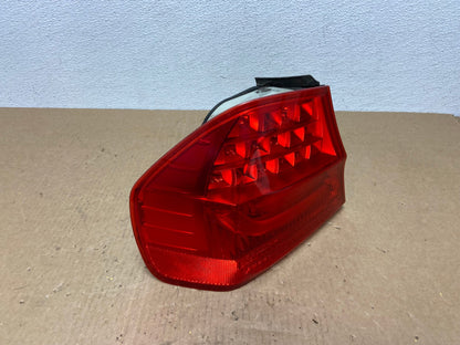 2009 2010 BMW 323i 325i 328i 335i 3 Series Left Driver Tail Light OEM AC1242 LK2